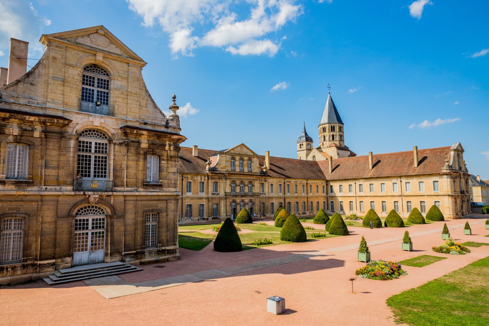 Abbaye de Cluny et jardins