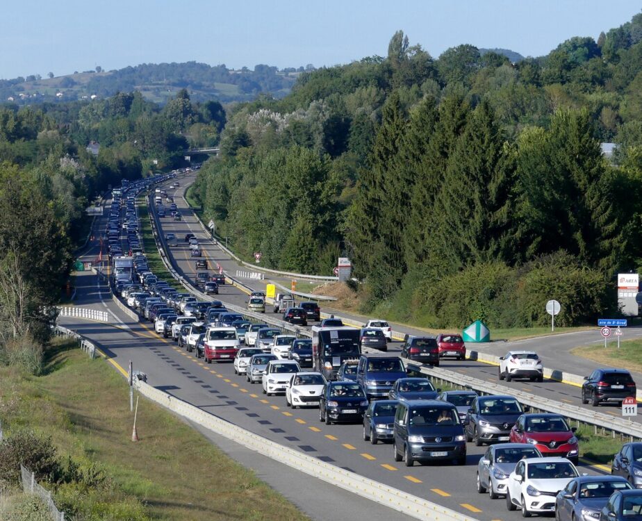 Zwarte zaterdagen Frankrijk 2025: wanneer is het topdrukte? - En Route