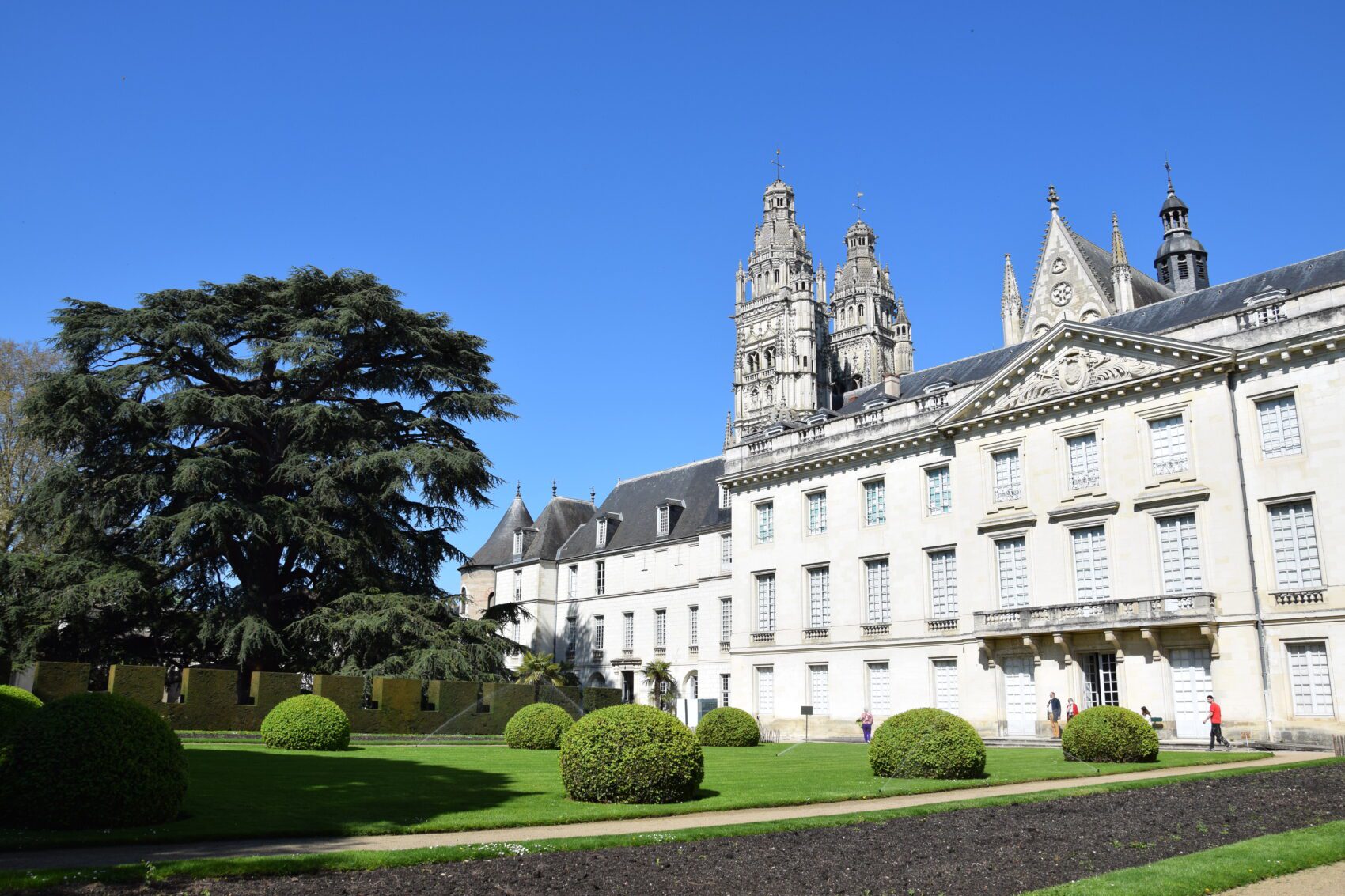 Musée_des_Beaux-Arts_de_Tours_extérieur_09