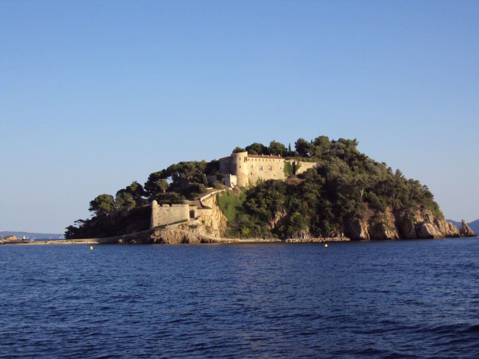 Bormes-les-Mimosas_(83)_-_Fort_de_Brégançon