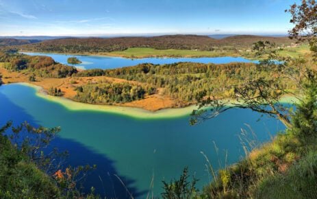 La_Chaux-du-dombief,_le_Grand_Maclu_et_le_lac_d’Ilay