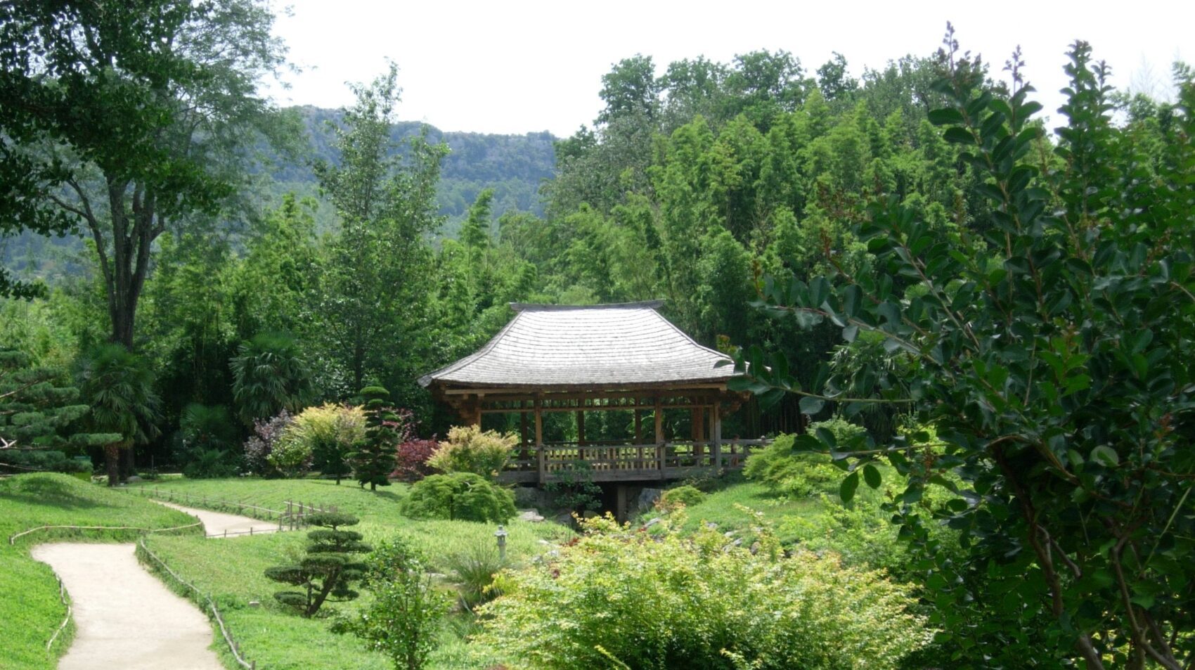 Pavillon_asiatique_de_la_bambouseraie_d’Anduze