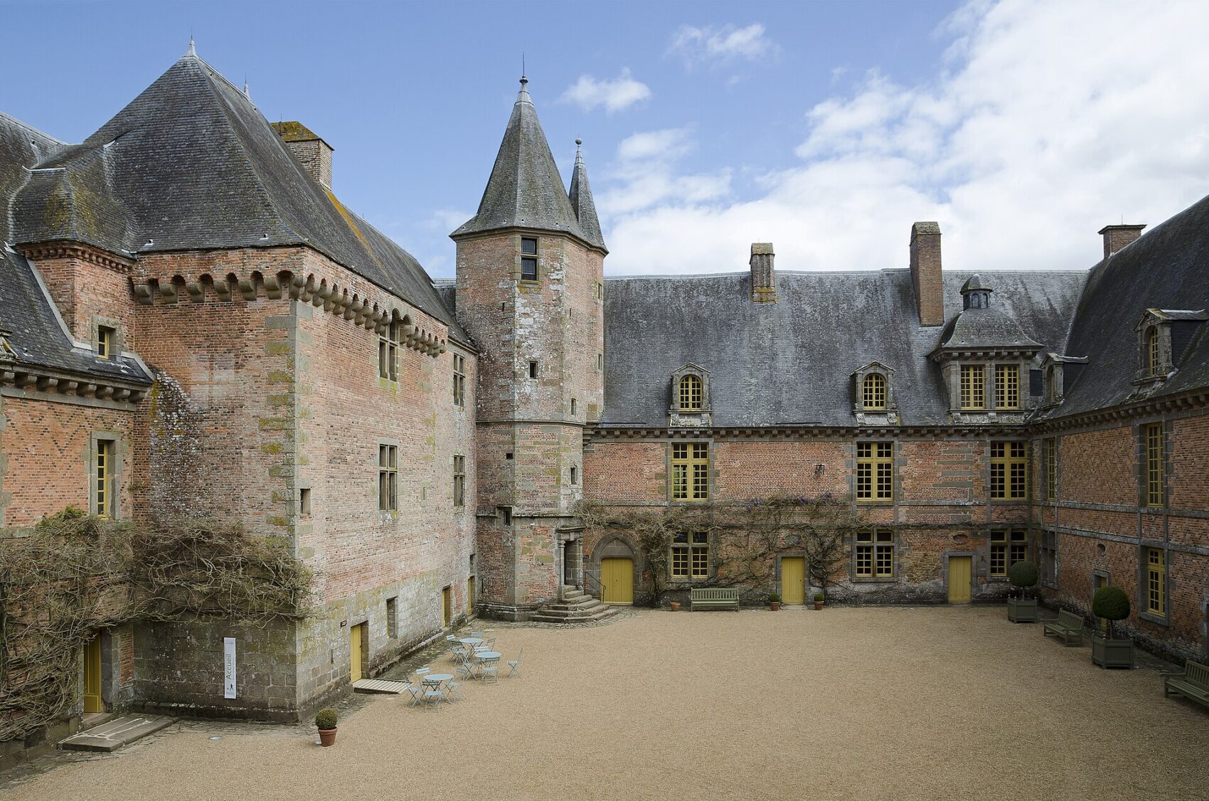 CarrougesChâteau_02