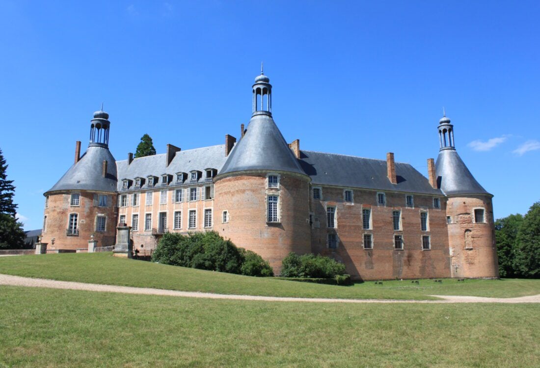 Saint-Fargeau_-_Château_de_Saint-Fargeau_19