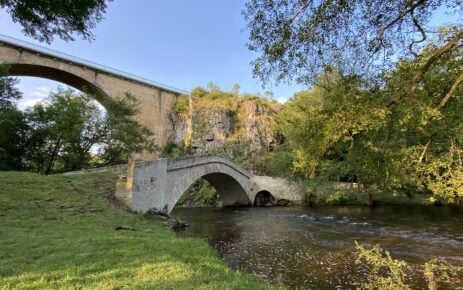 Bruggen bij Pierre Perthuis